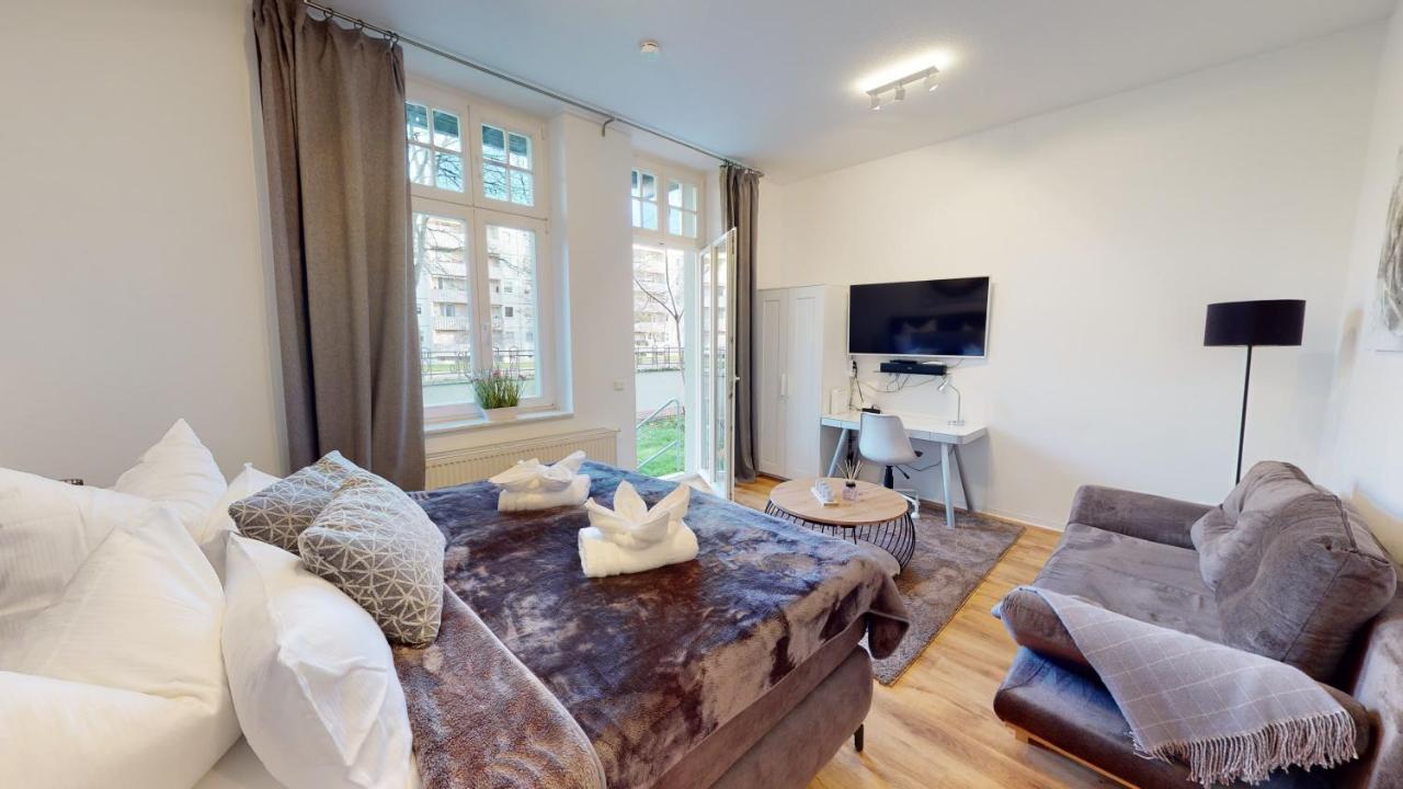 Sweethome - Business-Apartment Mit Kueche, Terrasse, Stellplatz Magdeburg Exteriör bild