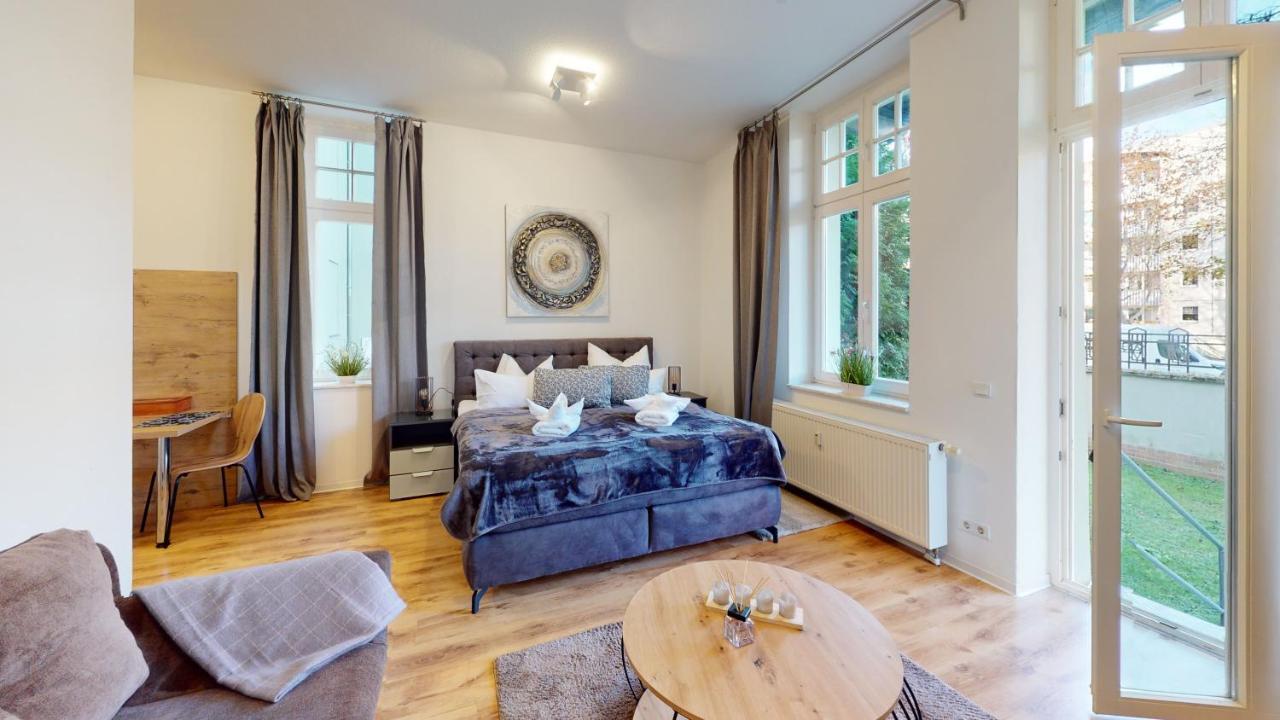 Sweethome - Business-Apartment Mit Kueche, Terrasse, Stellplatz Magdeburg Exteriör bild